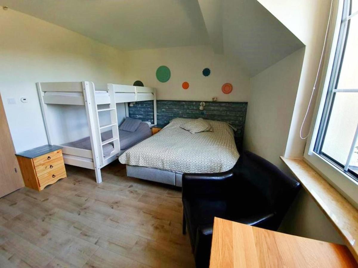 Dworek Akacja Uslugi Hotelarskie 야노비에츠 외부 사진