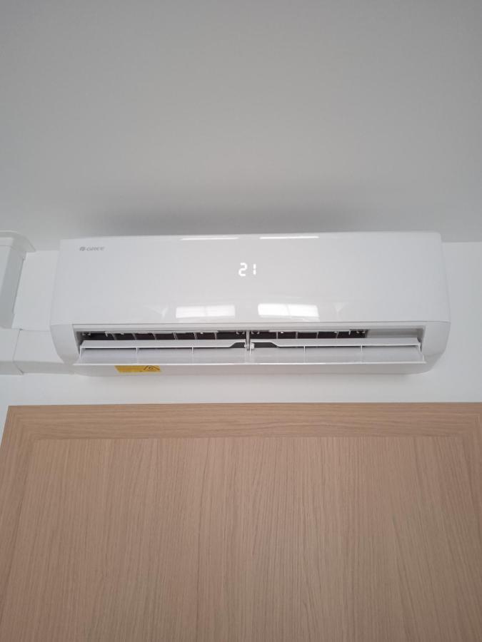 Dworek Akacja Uslugi Hotelarskie 야노비에츠 외부 사진