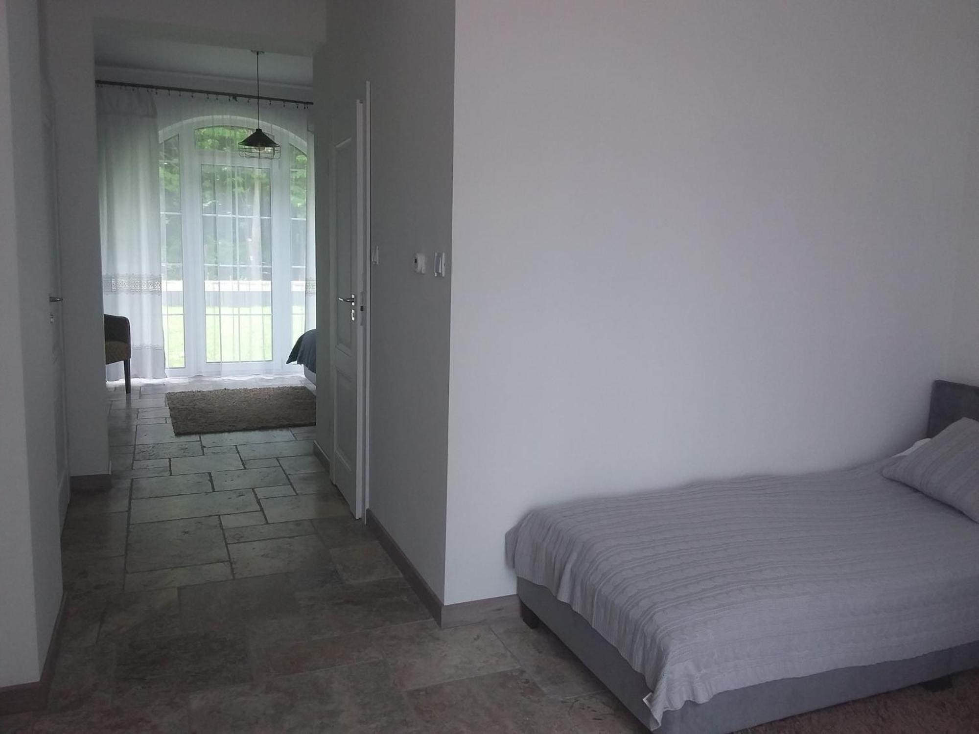 Dworek Akacja Uslugi Hotelarskie 야노비에츠 외부 사진